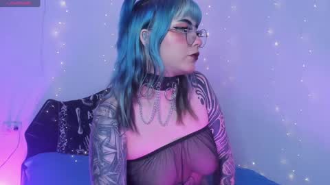 Snapshot of hallucigenia_sparza chatting on December 5, 12:55 pm Hallu online show from December 5, 12:55 pm