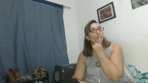 Snapshot of hammer9247 chatting on December 13, 8:47 pm hammer9247 online show from December 13, 8:47 pm