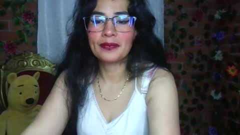 Snapshot of han_deus chatting on January 1, 11:40 pm HANMy Dears make sure to follow me here create a FREE account if you dont have one and chat thank you. online show from January 1, 11:40 pm