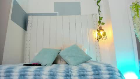 Snapshot of hanah_gray chatting on October 7, 11:14 am hanah_gray online show from October 7, 11:14 am