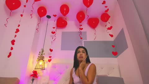 Snapshot of hanah_gray chatting on February 15, 11:39 am hanah_gray online show from February 15, 11:39 am