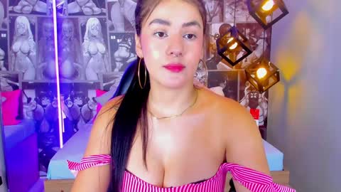 Snapshot of hanah_greey chatting on January 5, 1:58 pm HANAH online show from January 5, 1:58 pm