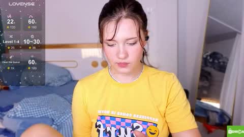 hanahwoods online show from October 9, 1:37 pm