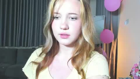 Snapshot of hanahwoods chatting on March 9, 7:05 pm hanahwoods online show from March 9, 7:05 pm