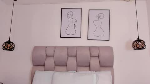 hanna__evans_ online show from November 11, 12:57 pm