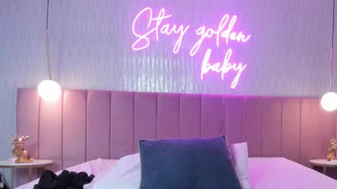 hanna_bastian_vc online show from November 6, 12:55 pm