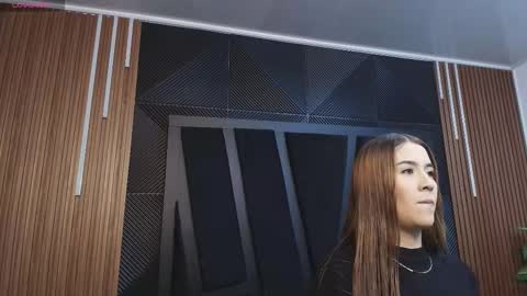 HANNA BECKER online show from February 16, 11:21 am