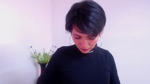 Sara online show from January 20, 5:27 pm