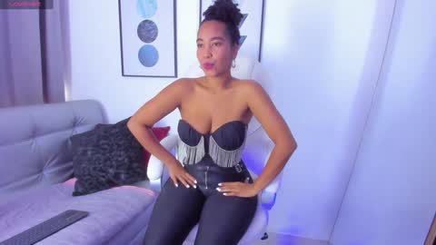 Snapshot of hanna_cupper chatting on December 27, 1:07 pm Hanna online show from December 27, 1:07 pm