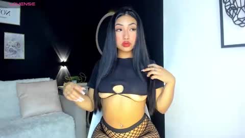  im Hanna online show from December 2, 12:50 pm