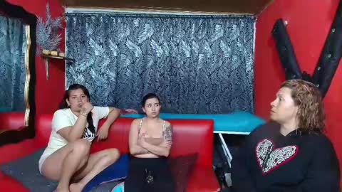 Hanna online show from February 12, 12:27 am