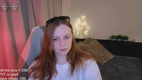 Snapshot of hanna_melon chatting on February 12, 4:55 pm Hanna next stream is Mo 8pm-6am by CET online show from February 12, 4:55 pm