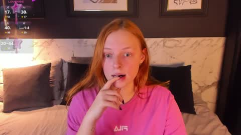 Snapshot of hanna_melon chatting on December 15, 8:47 pm Hanna next stream is Mo 8pm-6am by CET online show from December 15, 8:47 pm