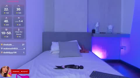 Snapshot of hanna_moonlight_ chatting on October 29, 9:06 pm Hanna online show from October 29, 9:06 pm