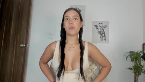 Snapshot of hanna_risso chatting on October 7, 5:39 pm HANNA online show from October 7, 5:39 pm