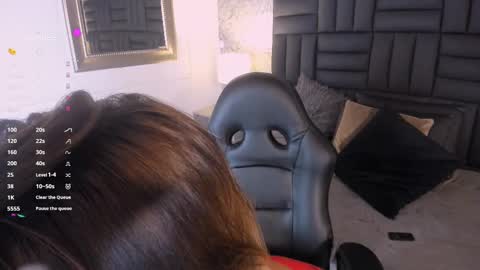 Snapshot of hanna_vasquez chatting on February 10, 8:21 pm Hanna online show from February 10, 8:21 pm