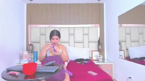 HannaClaire online show from October 31, 5:20 am