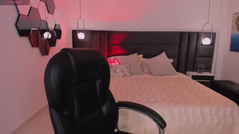  Hanna Connor  online show from September 25, 8:50 pm