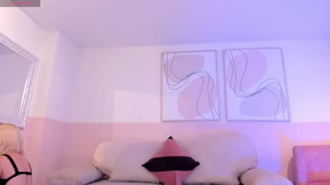  Hanna Connor  online show from February 8, 9:04 pm