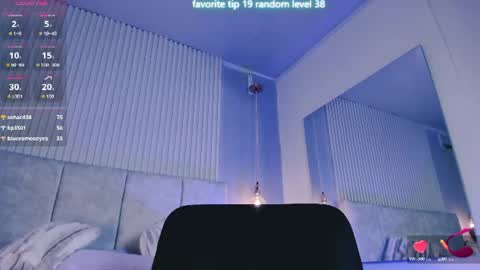 hannadanniels online show from July 28, 6:20 pm