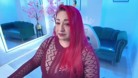 Hannah  online show from January 9, 8:02 pm