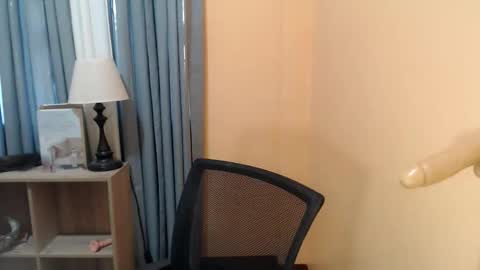 Snapshot of hannah_davis69 chatting on October 2, 2:38 am Riah online show from October 2, 2:38 am