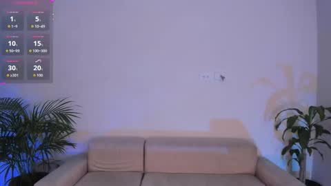 Hannah online show from December 1, 5:33 am