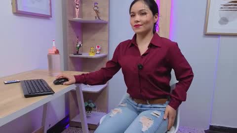 Maira online show from March 15, 8:11 pm