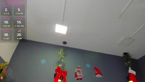 HANNAH MILLER online show from December 24, 11:17 am