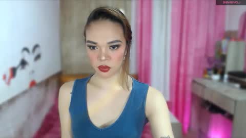 HANNAH online show from June 10, 9:52 am