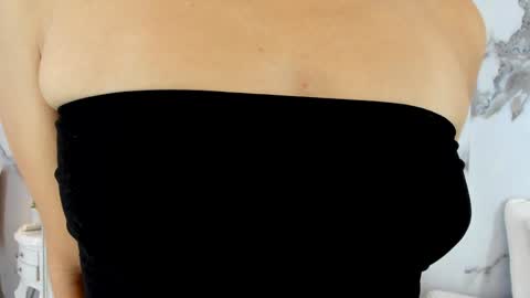 Hannahill69 online show from December 22, 4:50 am