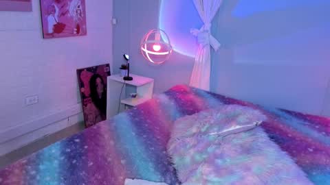 Snapshot of hannahpage chatting on October 22, 11:48 am Hannah online show from October 22, 11:48 am