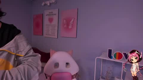 Hannah online show from June 1, 12:07 pm