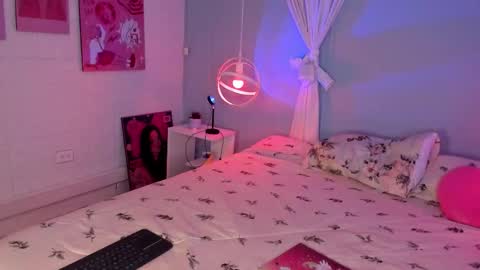 Snapshot of hannahpage chatting on October 29, 12:09 pm Hannah online show from October 29, 12:09 pm