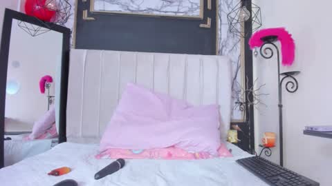 HANNA TYLER online show from December 22, 4:04 am