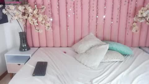 Hanna Venza online show from March 1, 5:07 am