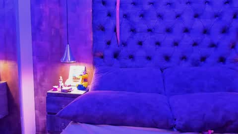 Hannah online show from September 30, 6:57 pm