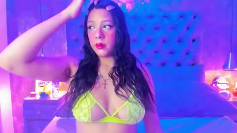 Hannah online show from September 14, 4:16 pm
