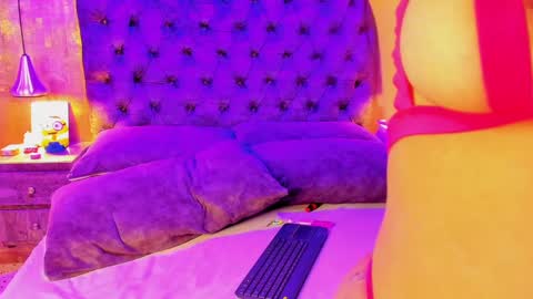 Hannah online show from September 20, 5:55 pm