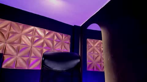 hannamartinn_ online show from September 30, 6:24 pm