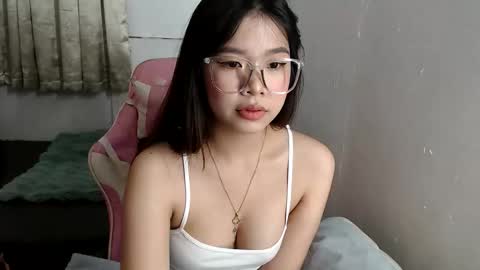 hannah online show from October 24, 8:54 am