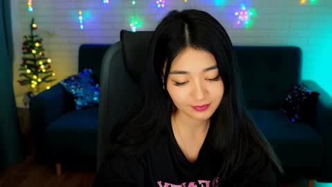 hannarosie online show from December 18, 6:25 pm