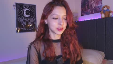 Hanni  online show from September 14, 6:06 pm