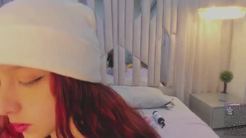 Hanni  online show from March 6, 11:14 am