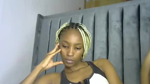 happy_alwayz online show from September 15, 11:18 am