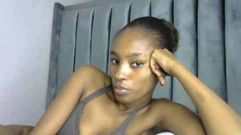 happy_alwayz online show from September 8, 5:12 pm