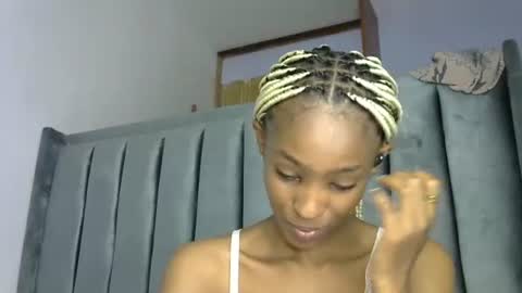 happy_alwayz online show from September 17, 10:57 am