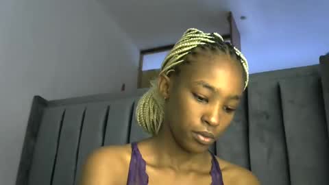happy_alwayz online show from September 14, 8:45 am