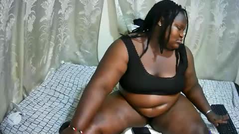 happysonia online show from February 14, 1:07 am