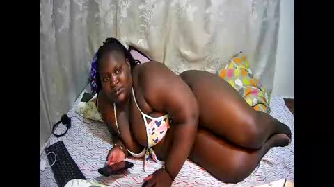 Snapshot of happysonia chatting on October 14, 8:44 pm happysonia online show from October 14, 8:44 pm